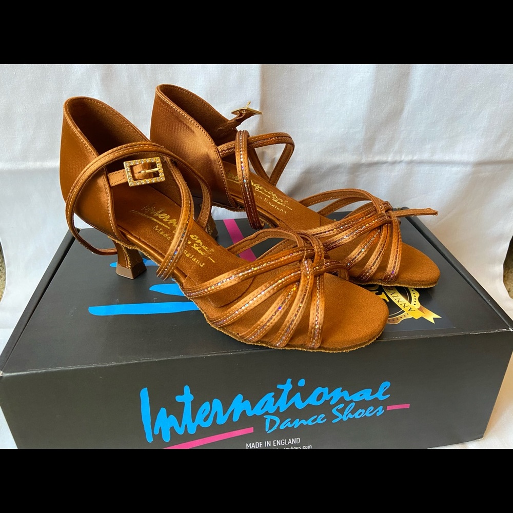 Latin Ballroom shoes size 5 with stones